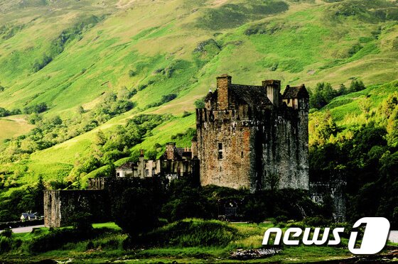 본문 이미지 - 1940년대의 인버니스를 대신해 포클랜드를 방문하면서 아웃랜더의 이야기를 다시 한 번 느껴볼 수 있다. 사진 제공/ 트라팔가 ⓒ News1 travel