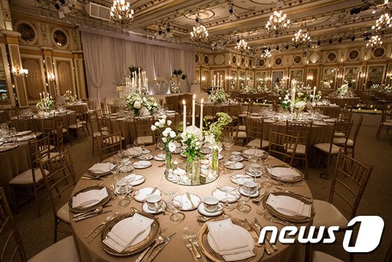 본문 이미지 - 임피리얼 팰리스 서울은 송년 및 신년 모임을 계획하는 단체 고객에게 특별한 혜택을 제공하는 먼데이 프로모션을 진행한다. 사진 제공/ 임피리얼 팰리스 서울 ⓒ News1