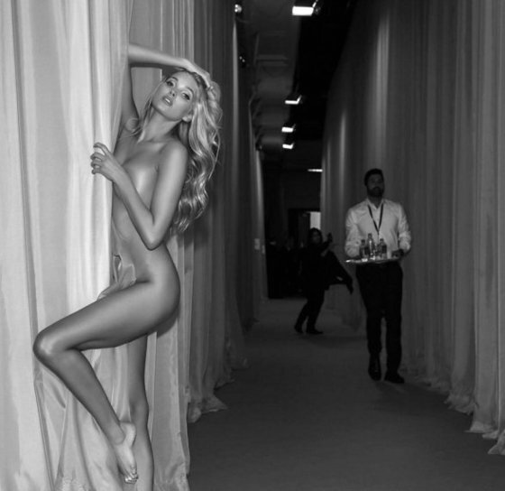 본문 이미지 - 유명 란제리 브랜드 빅토리아 시크릿 모델의 노출 사진이 화제다.  ⓒ News1star / 엘사 호스크 SNS