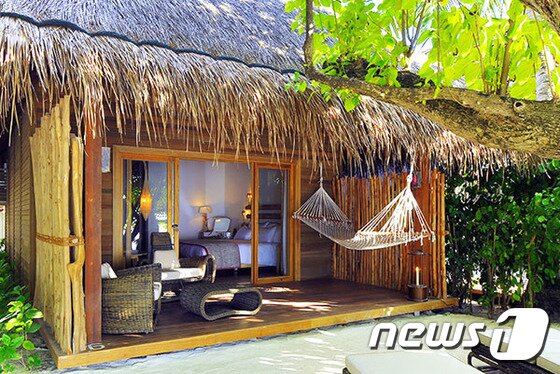 본문 이미지 - 비치빌라는 자연과 하나 되어 색다른 매력을 선보인다. 사진 제공/ 허니문 리조트 ⓒ News1