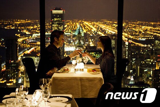 본문 이미지 - 그랜드 인터컨티넨탈 서울 파르나스와 인터콘티넨털 서울 코엑스는 다양한 옵션을 선택할 수 있는 윈터 초이스 패키지를 선보인다. 사진 제공/ 그랜드 인터컨티넨탈 서울 파르나스 ⓒ News1