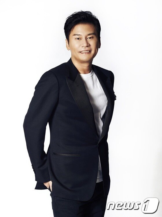 본문 이미지 - YG 엔터테인먼트 측이 최순실 게이트 관련 의혹에 대한 입장을 밝혔다. ⓒ News1star / YG