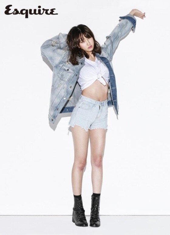 본문 이미지 - 류혜영이 패션 화보를 통해 반전 매력을 발산했다. ⓒ News1star / 에스콰이어