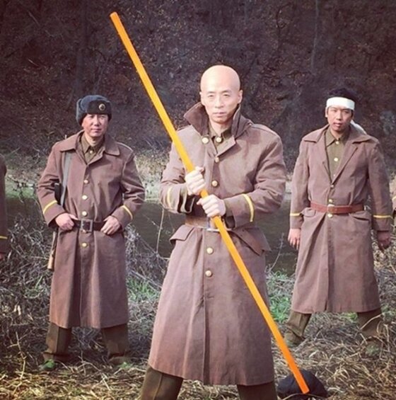 본문 이미지 - 김태호 PD가 유재석의 '서프라이즈' 촬영 스틸을 공개했다. ⓒ News1star / 김태호 인스타그램