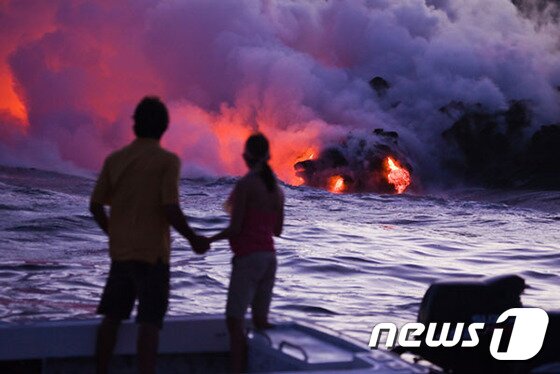 본문 이미지 - 하와이의 화산을 돌아보며 이국적인 경치를 감상할 수 있다. 사진 제공/ 허니문리조트 ⓒ News1