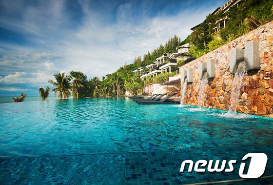 본문 이미지 - 콘래드 사무이만의 특징이 잘 드러나 있는 스파시설. 사진 제공/ 허니문리조트 ⓒ News1