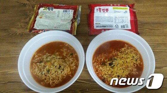본문 이미지 - 농심 맛짬뽕(왼쪽)과 팔도 불짬뽕(오른쪽)ⓒ News1