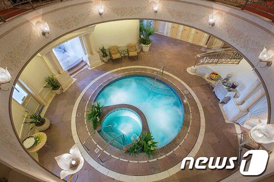 본문 이미지 - 나푸아 타워 내부의 1, 2층에 걸친 나푸아 스파는 세계적 수준의 규모와 시설로 만들어져 있다. 사진 출처/ 그랜드 와일레아 페이스북 ⓒ News1