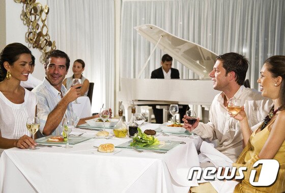 본문 이미지 - 하드락 칸쿤의 6개의 레스토랑에서는 멕시코 음식뿐만 아니라, 이탈리아, 아시아, 브라질 음식 등 세계 각국의 다양한 요리가 제공된다. 사진 제공/ 허니문리조트 ⓒ News1