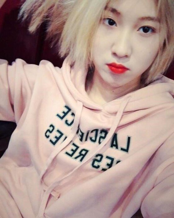 본문 이미지 - 백예린의 파격 변신이 화제다.  ⓒ News1star / 백예린 SNS