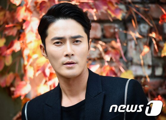 본문 이미지 - 배우 조동혁이 최근 서울 종로구 삼청동의 한 카페에서 진행된 인터뷰에서 영화 '세상끝의 사랑'에 출연한 소감을 밝혔다. ⓒ News1star / 권현진 기자