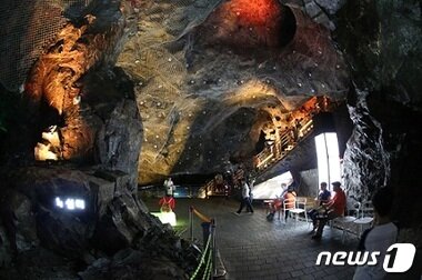 본문 이미지 - 광명동굴 내부. ⓒ News1
