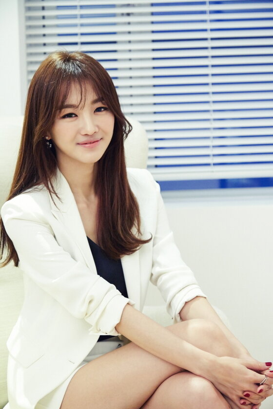 본문 이미지 - 배우 장희진이 최근 뉴스1스타와 인터뷰에서 앞으로 지향하는 배우로서 모습에 대해 말했다. ⓒ News1star / 더좋은이엔티