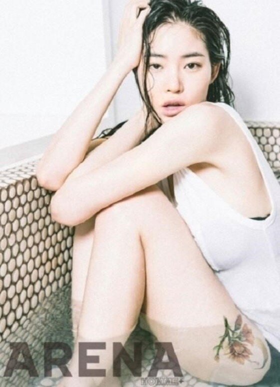 본문 이미지 - 배우 황승언의 섹시한 자태가 눈길을 끌고 있다.ⓒ News1star/ 아레나옴므플러스