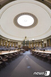 본문 이미지 - 판테온 신전을 닮은 맨체스터 중앙도서관 . 사진 출처/ 영국 관광청 ⓒ News1 travel