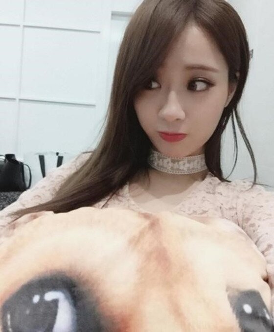 본문 이미지 - '인기가요' 나인뮤지스 경리가 청순한 매력을 자랑했다.ⓒ News1star/ 경리 인스타그램