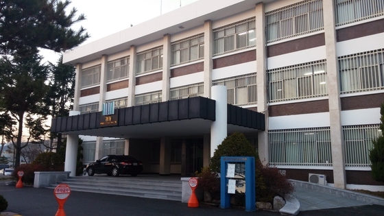 '하천법 위반 혐의' 최훈식 장수군수 부인 벌금형 약식기소(종합)