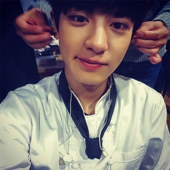 본문 이미지 - 찬열이 셀카를 통해 훈훈한 외모를 자랑했다.ⓒ News1star/ 찬열 인스타그램