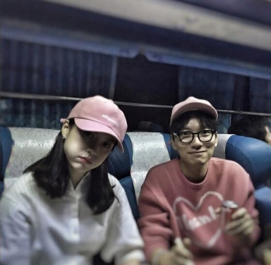 본문 이미지 - 한효주 이동휘의 친분샷이 화제다.ⓒ News1star/ 이동휘 인스타그램