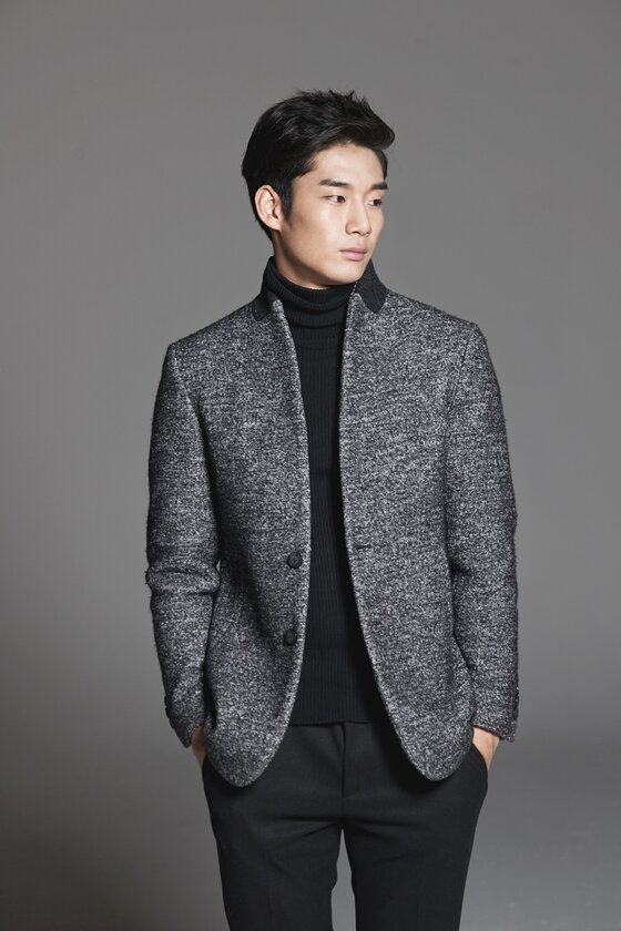 본문 이미지 - 신인 배우 최원명이 '위대한 조강지처' 종영 소감을 밝혔다.  ⓒ News1star / 스타쉽엔터테인먼트