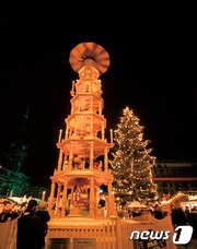 본문 이미지 - 드레스덴의 크리스마스 마켓은 오는 24일까지 진행된다. 사진 출처/ 독일 관광청ⓒ News1 travel