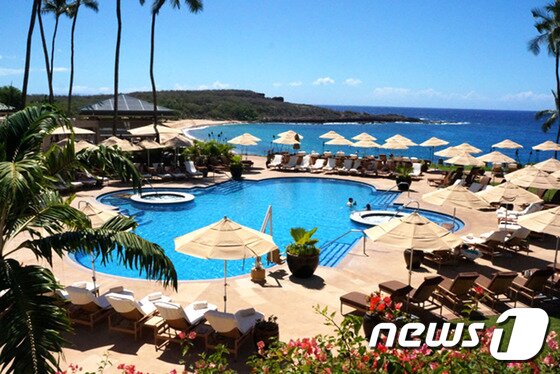 본문 이미지 - 포시즌스 리조트 라나이는 탁 트인 바다 전경이 펼쳐지는 라나이 섬의 유일한 리조트이다. 사진 제공/ 허니문리조트 ⓒ News1travel