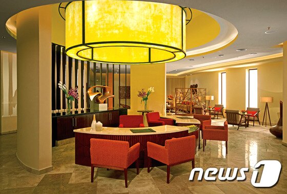 본문 이미지 -  비즈니스 전용으로 사용되는 미팅 룸. 이 외에도 컨퍼런스 센터, 소규모 회의실 등 부대시설이 있다. 사진 제공/ 허니문리조트ⓒ News1