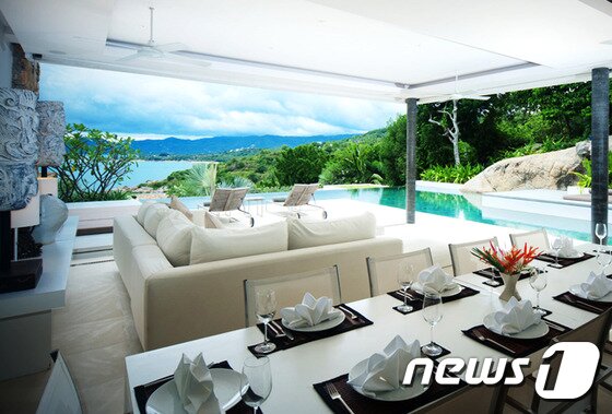 본문 이미지 - 풀빌라의 한 쪽면을 오픈해 햇빛과 바닷바람을  직접즐길 수 있도록 설계됐다. 사진 제공/ 허니문리조트 ⓒ News1 travel