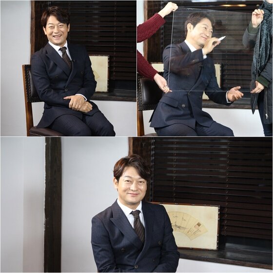 본문 이미지 - 배우 조성하가 KT의 인터넷TV 서비스인 올레tv 인터뷰 촬영장에서 '꽃중년의 따뜻한 미소'로 현장에 온기를 더했다. ⓒ News1star / HB엔터테인먼트