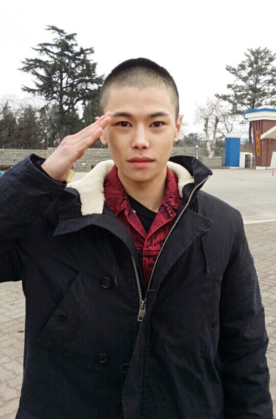 본문 이미지 - 방송인 유병권이 14일 입소했다. ⓒ 뉴스1스포츠 / 유병권 팬 카페