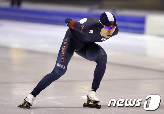 <span>이승훈(27·대한항공)이 27일 열린 동계체전 1500m에서 금메달을 차지했다. (IB스포츠 제공) (뉴스1 자료사진)</span> © News1