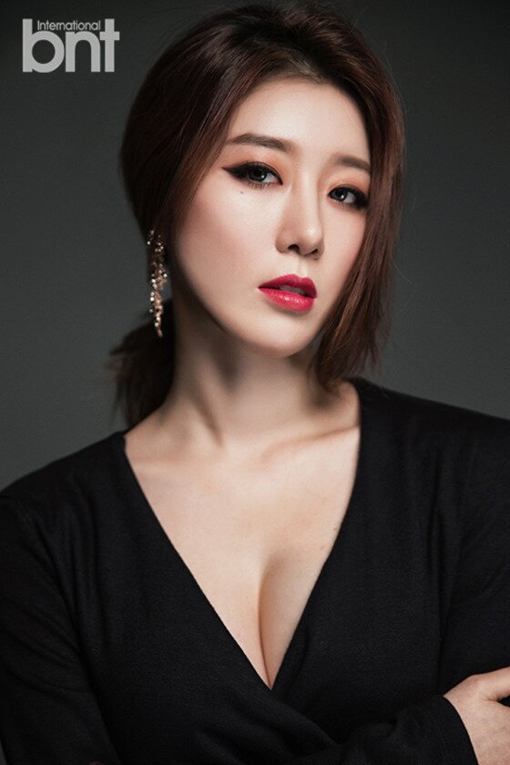 본문 이미지 - 가수 나비가 화보를 통해 솔직한 경험을 고백했다. ⓒ 뉴스1스포츠 / bnt