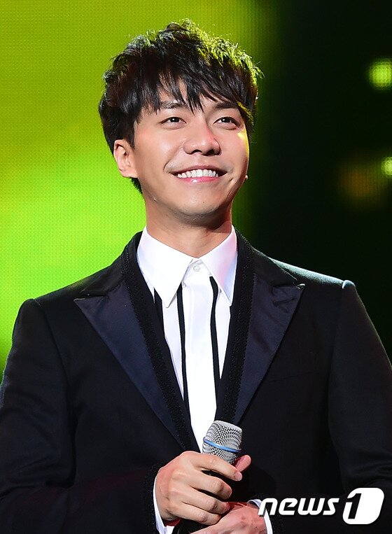 본문 이미지 - 이승기가 개그우먼 신보라 몸매를 평했다. ⓒ News1 스포츠 DB