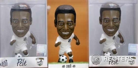 본문 이미지 - 브라질 출신의 축구황제 펠레를 기념해 설립된 산토스의 펠레박물관에 그의 미니어처들이 전시돼 있다. ⓒ News1 이기창