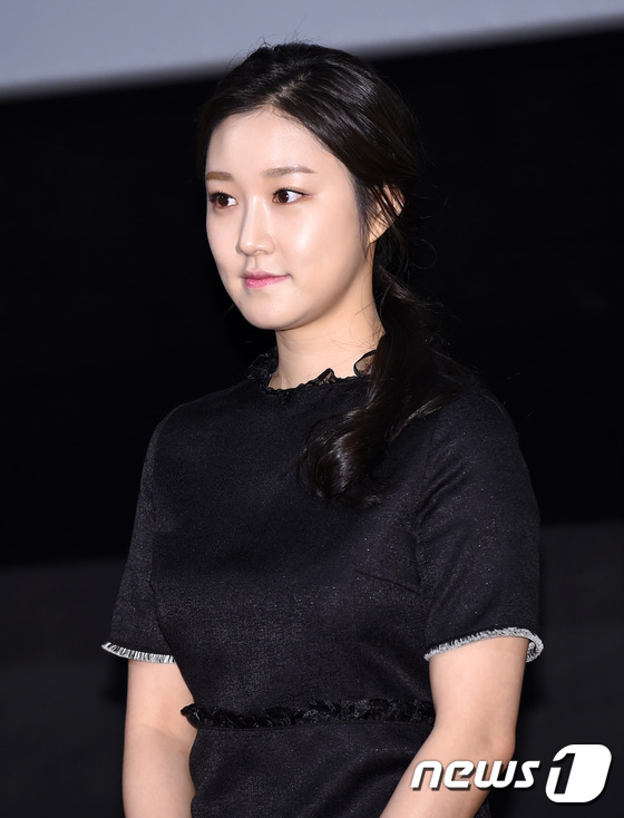 (서울=뉴스1스포츠) 권현진 기자 = '세계일주' 함께 하고싶은 꽃미모.배우 이은채가이 16일 오후 서울 CGV왕십리에서 열린 영화 '세계일주'(감독 이항배) 언론시사회에 참석 무 …