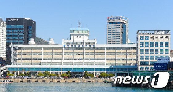 본문 이미지 - 현재 부산본부세관 전경