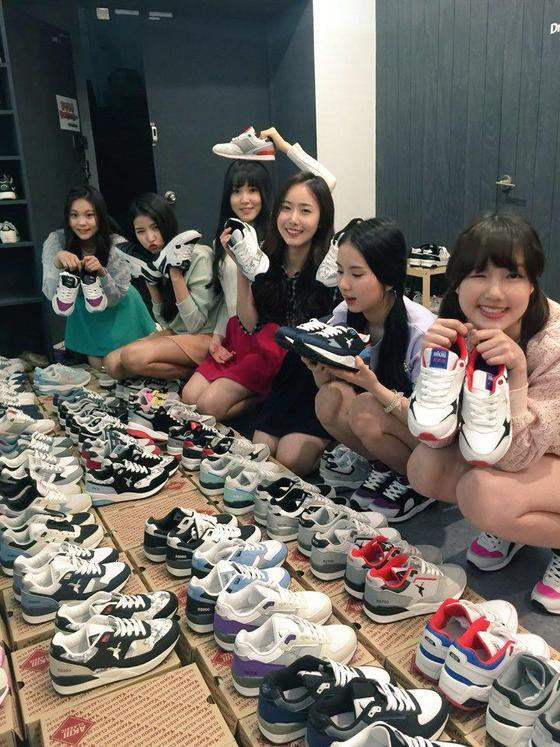 본문 이미지 - 여자친구가 운동화 모델에 발탁됐다. ⓒ News1스포츠 / 쏘스뮤직