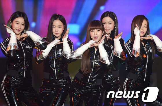 본문 이미지 - 걸그룹 크레용팝(엘린, 소율, 금미, 웨이, 초아)이 교통사고를 당했다. ⓒ News1 DB