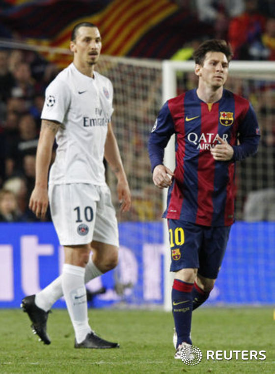 (바르셀로나 로이터=뉴스1) 이기창 = 스페인 프리메라리가  바르셀로나의 스트라이커 리오넬 메시(아르헨티나)가 21일(현지시간) 누캄프 홈구장에서 프랑스의 파리 생제르맹을 상대로 …