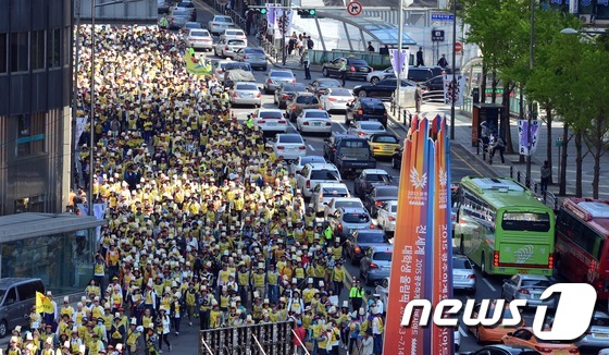서울 도심 대규모 집회... 도심 혼잡