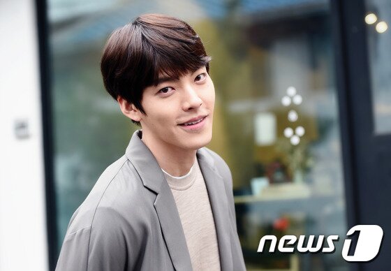 본문 이미지 - 컬투쇼 김우빈이 2PM 준호에게 여동생을 절대로 소개시켜주지 않겠다고 밝혀 화제를 모으고 있다. ⓒ News1 스포츠 / 권현진 기자