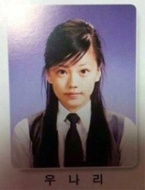 본문 이미지 - 쇼트트랙 선수 안현수의 아내 우나리의 졸업사진이 화제다. ⓒ News1 스포츠 / 온라인 커뮤니티, 우나리