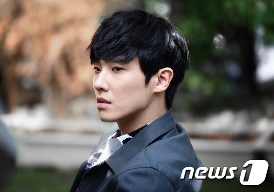 본문 이미지 - 이준이 최근 뉴스1스포츠와 인터뷰에서 엠블랙 탈퇴에 대해 답했다. ⓒ News1스포츠 권현진 기자