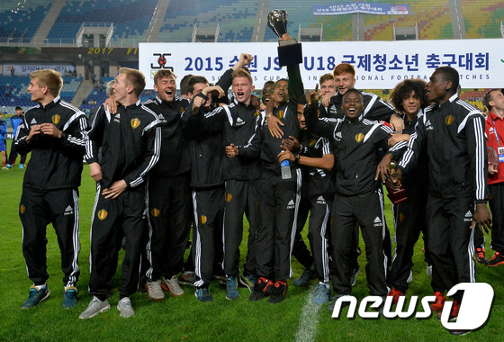 2015 수원 JS컵 우승한 벨기에