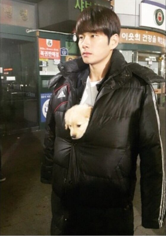 본문 이미지 - 이이경이 촬영장 사진을 공개했다. ⓒ News1스포츠 / 이이경 인스타그램