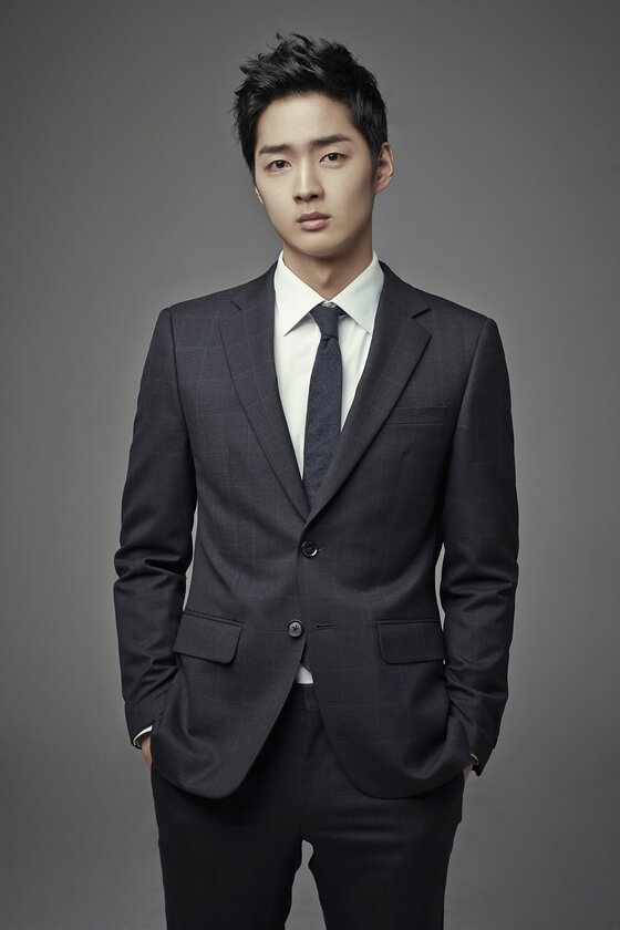 본문 이미지 - 배우 강영석이 '모범생들' 무대에 오른다. ⓒ News1 스포츠 / WS엔터테인먼트