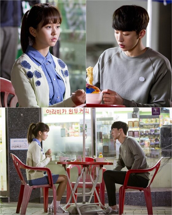 본문 이미지 - '후아유-학교 2015' 김소현과 남주혁이 한밤 중 은근한 만남을 가지는 모습이 포착됐다. ⓒ News1 스포츠 / 학교2015 문화산업전문회사,FNC 엔터테인먼트