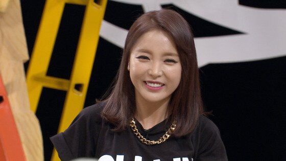 본문 이미지 - 가수 홍진영이 과거에 만났던 남성에게 충격받았던 사연을 털어놨다. ⓒ News1스포츠 / MBC