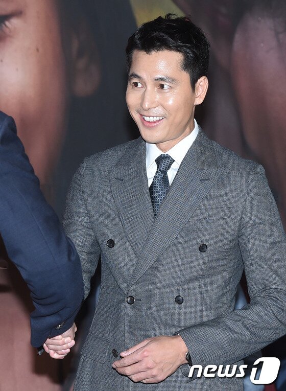 본문 이미지 - 정우성이 베드신 상담을 아버지와 했다고 밝혔다. ⓒ News1 스포츠/ 권현진 기자