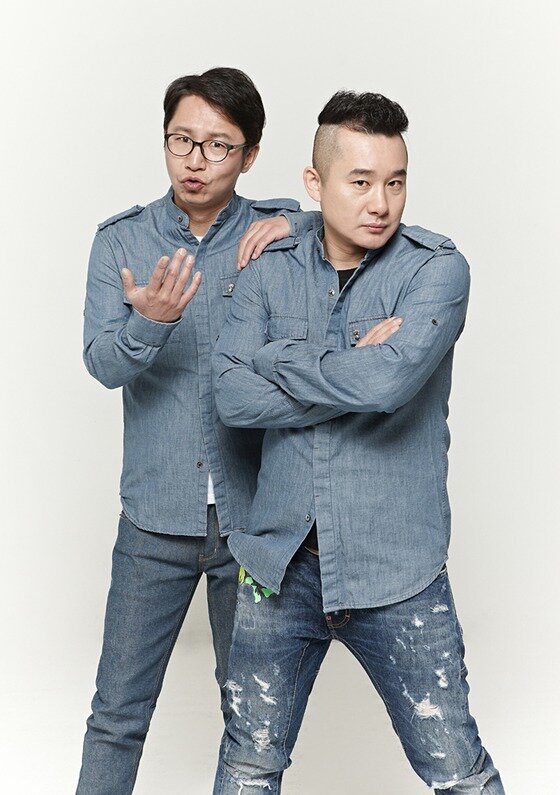 본문 이미지 - 신인가수 99이 개그맨 심현섭과 거리의 시인 노현태가 결성한 프로젝트 그룹으로 밝혀졌다.ⓒ 뉴스1스포츠 / 정실장엔터테인먼트